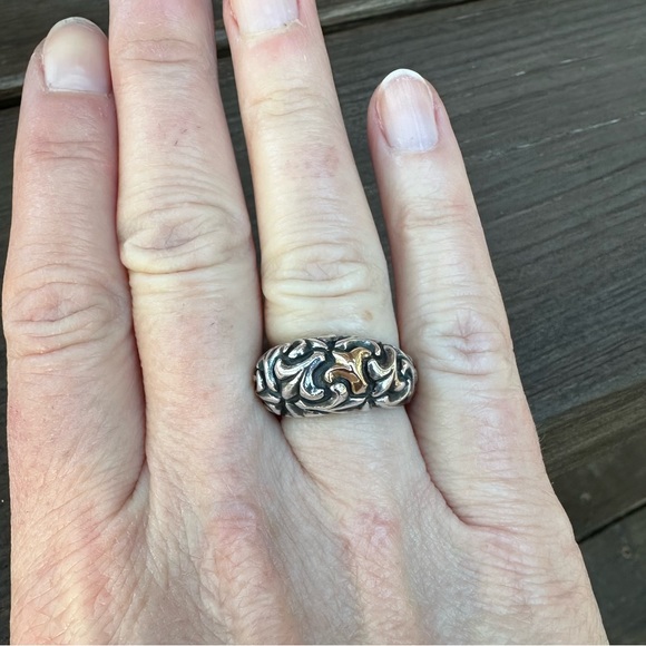 Jose Balli- Retired Fleur de Lis Beaucoup two-tone ring - Picture 4 of 5